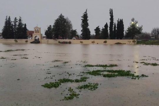 «Πνίγηκε» στο νερό η Ροδόπη [εικόνες+βίντεο]