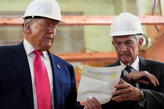 Trump_Powel_1020