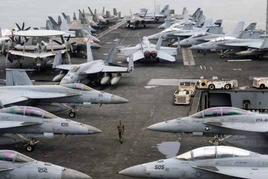 USS_Abraham_Lincoln_1020