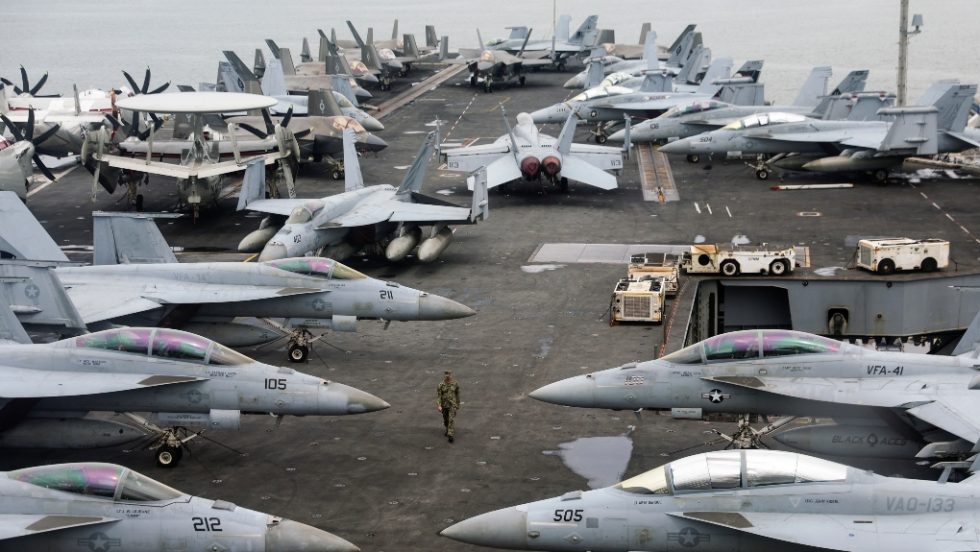 USS_Abraham_Lincoln_1020