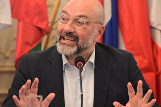 Αρναούτογλου προς Κομισιόν: Το κόστος καυσίμων απειλεί την επιβίωση της Ευρωπαϊκής αλιείας