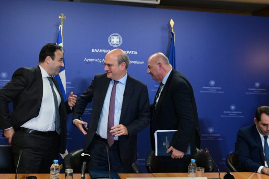 Κυβέρνηση - Αγρότες