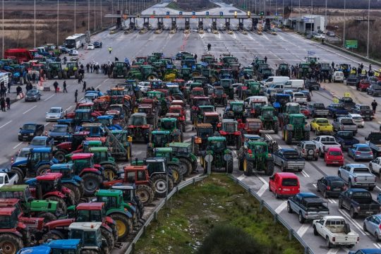 Κλήθηκαν για κατάθεση αγρότες των Μαλγάρων για παρακώλυση συγκοινωνιών
