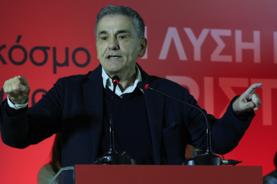 Τσακαλώτος: Δεν μας αφορούν τα σενάρια για την Κεντροαριστερά - Σε άλλο κλίμα ο Τζανακόπουλος