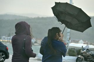 Καιρός: Οι περιοχές που θα επηρεαστούν από την ψυχρή εισβολή - Η πρόγνωση Τσατραφύλλια-Μαρουσάκη-Κολυδά