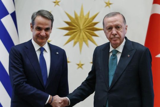 Εμμένει σε «τουρκική μειονότητα» ο Ερντογάν (και) μετά το ραντεβού με Μητσοτάκη
