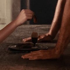 Το «σκοτάδι» της Billie Kark που αναδεικνύει το φως