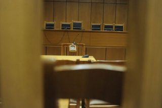 Θεσσαλονίκη: Στη φυλακή ογκολόγος που εξαπάτησε καρκινοπαθείς - «Πούλησε ψεύτικες ελπίδες σε μελλοθανάτους»