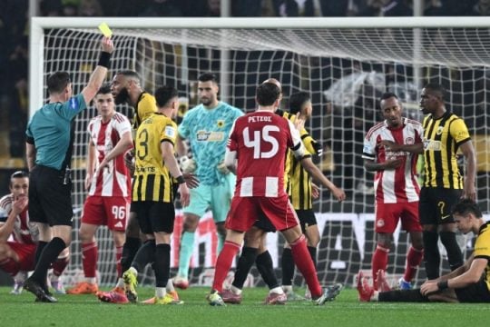 Δραπέτευσε με το «Χ» από τη Φιλαδέλφεια ο Ολυμπιακός με πέναλτι στο 90+16