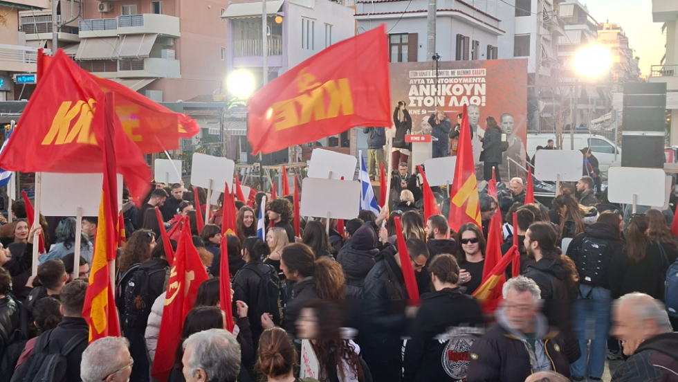 κινητοποίηση στην Καισαριανή για τις φωτογραφίες - ντοκουμέντα | Εφ.Συν. / Μιχάλης Κωνσταντόπουλος