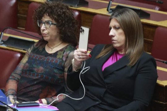 Η πρώτη αντίδραση Κωνσταντοπούλου για την ανεξαρτητοποίηση Καραγεωργοπούλου
