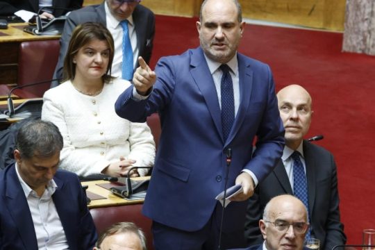 Άρση ασυλίας Μαρκόπουλου μετά από μήνυση Κασσελάκη - Σφοδρή κόντρα με Κωνσταντοπούλου
