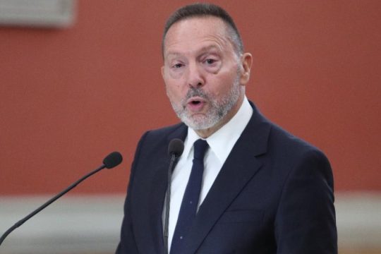 Πολιτική σταθερότητα ζητά ο Στουρνάρας: «Καθοριστικός παράγοντας οικονομικής ανθεκτικότητας»