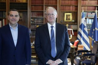 Ιδανικοί και ολίγιστοι
