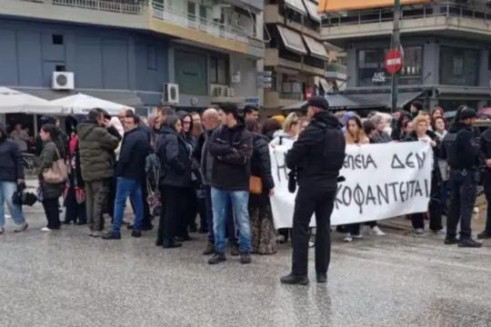 Απηύδησε γιος θύματος της «Βιολάντα» για τους χειροκροτητές - Η ανάρτησή του