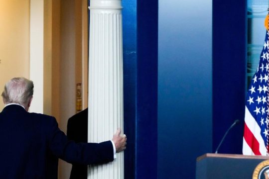 Ρίχνει τους τόνους ο Λευκός Οίκος μετά το περιστατικό με το ιρανικό drone