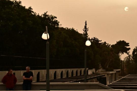 Μεταφορά σκόνης από τη Σαχάρα στην ανατολική Μεσόγειο