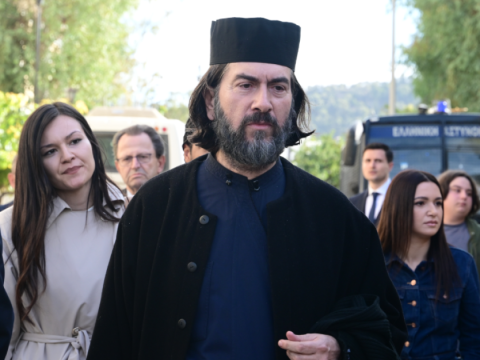 Κιβωτός του Κόσμου: Παραπομπή σε δίκη του πατέρα Αντωνίου και της πρεσβυτέρας – Το βούλευμα που τους καίει