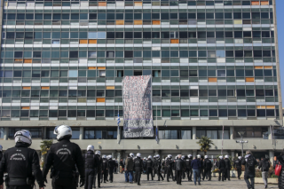 Από ένα πάρτι στην πανεπιστημιούπολη σε μια... «έτοιμη» πολιτική υπεραντίδραση!