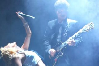 APT. (Live at the 68th Annual Grammy Awards)