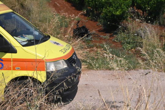 Χωρίς τις αισθήσεις του ανασύρθηκε 74χρονος από παραλία στη Ραφήνα