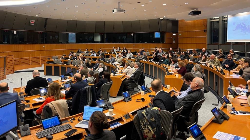 Φαραντούρης: «Ευρωπαϊκή ΑΟΖ» στη Μεσόγειο η απάντηση στις απειλές