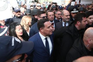 Εργαζόμενοι κατά Γεωργιάδη για το νοσοκομείο Νίκαιας: «Λέει ψέματα, έχουμε μειωθεί κατά 120 άτομα σε 4 χρόνια»