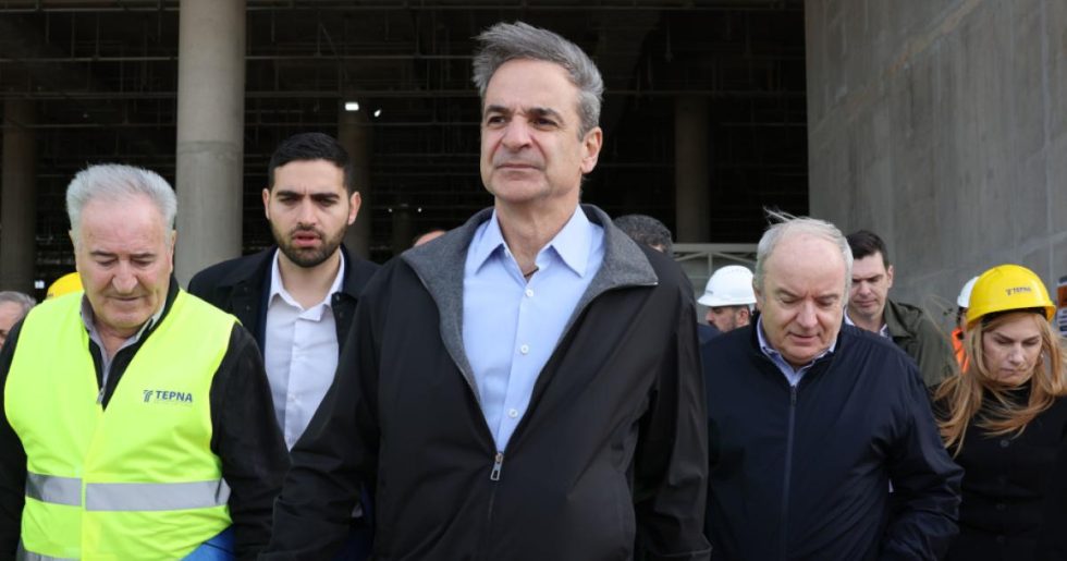 Στρίβειν δια… της συνταγματικής αναθεώρησης