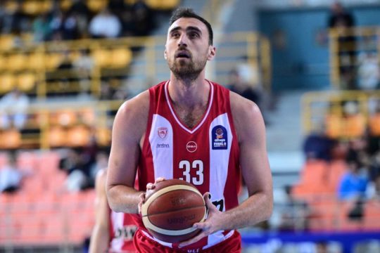 Κάταγμα στον αντίχειρα και εκτός τελικού ο Μιλουτίνοφ