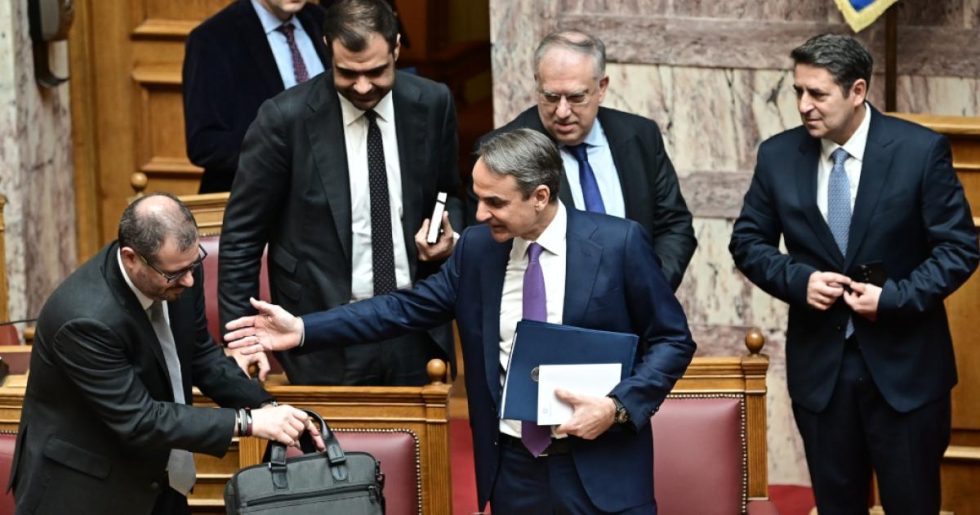 Ο Μητσοτάκης «υποσχέθηκε» τοποθέτηση για τις υποκλοπές και δεν είπε κουβέντα