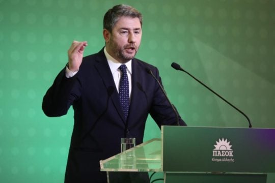 Ανδρουλάκης: «Η χώρα χρειάζεται πολιτικούς χωρίς προστάτες και χορηγούς»