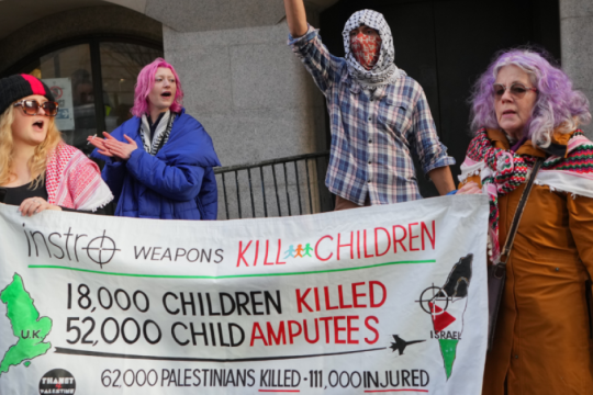 Αθώα έξι μέλη του Palestine Action για τη δράση τους στην Elbit Systems