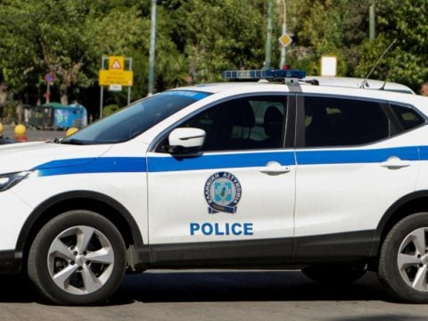 Θρίλερ στο Παγκράτι με τη σορό άνδρα μέσα σε διαμέρισμα – Ο αδελφός του ήταν ζωντανός στο διπλανό δωμάτιο [βίντεο]
