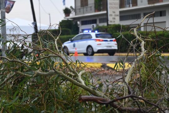 Τον συνέλαβαν να τρέχει μεθυσμένος με πάνω από 200 χλμ/ώρα στη λεωφόρο Κηφισού