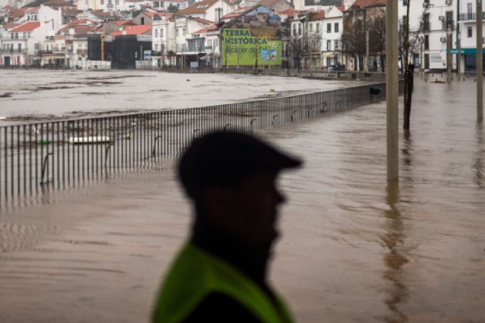 Νεκρός 60χρονος στην Πορτογαλία από την καταιγίδα «Λεονάρντο»