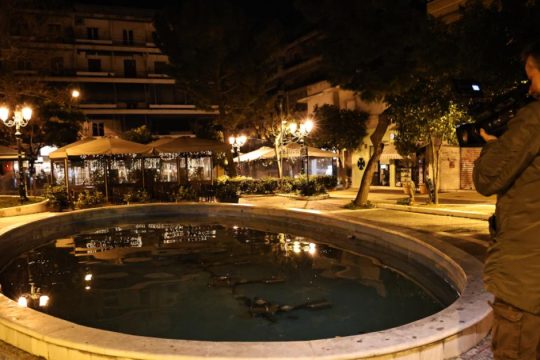 Τα νεότερα για τη δίχρονη που έπεσε σε σιντριβάνι στην Καλλιθέα