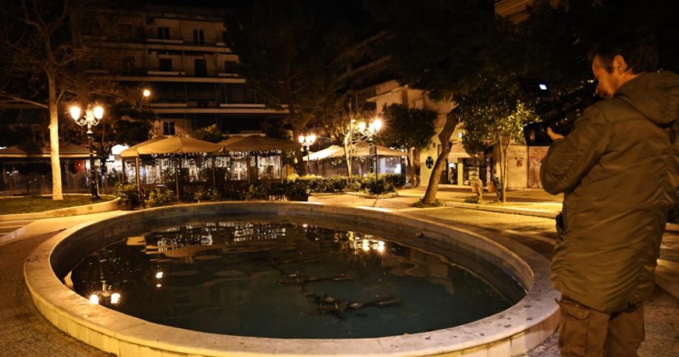 Τα νεότερα για τη δίχρονη που έπεσε σε σιντριβάνι στην Καλλιθέα