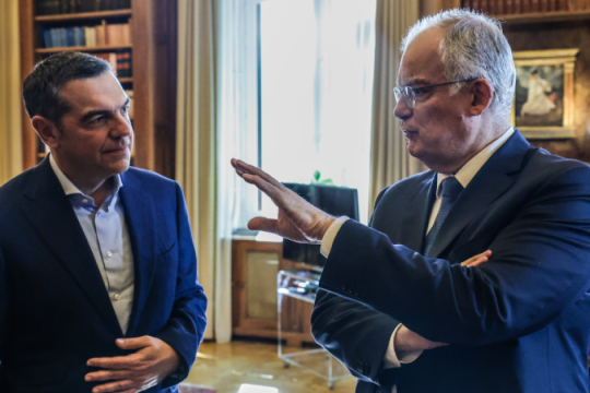 Τετ α τετ Τσίπρα - Τασούλα στο Προεδρικό: Τι συζητήθηκε