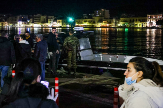 Τραγωδία στη Χίο: Αεροδιακομιδή έξι παιδιών και τριών ενηλίκων τραυματιών στην Αθήνα