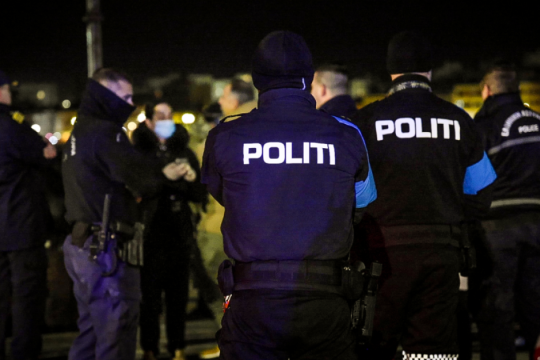 Τραγωδία στη Χίο: 15 νεκροί, δεκάδες τραυματίες - Τι επικαλείται το Λιμενικό