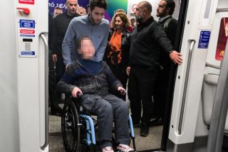 Χόρτασαν λόγια, διψούν για πράξεις
