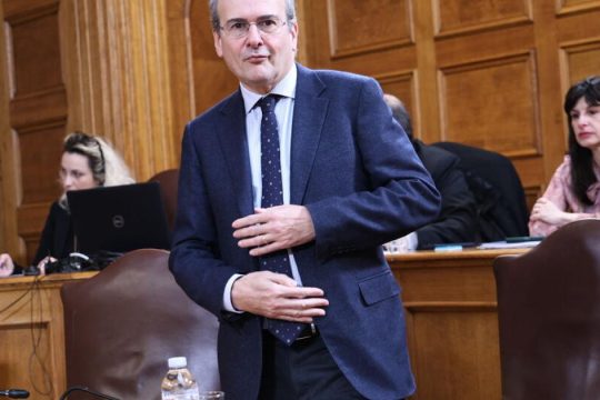 Καταργούν τις τοπικές επιτροπές του e-ΕΦΚΑ