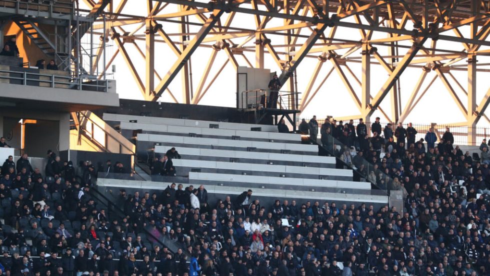 Αδεια τα δημοσιογραφικά θεωρεία στο γήπεδο της Τούμπας κατά τη διάρκεια του αγώνα ΠΑΟΚ - Λεβαδειακού την περασμένη Κυριακή μετά την επίθεση και τις απειλές που δέχτηκαν οι εκπρόσωποι της ενημέρωσης από οπαδούς
