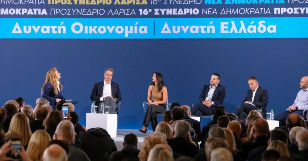 Προεκλογικό αφήγημα με έμφαση στη σταθερότητα