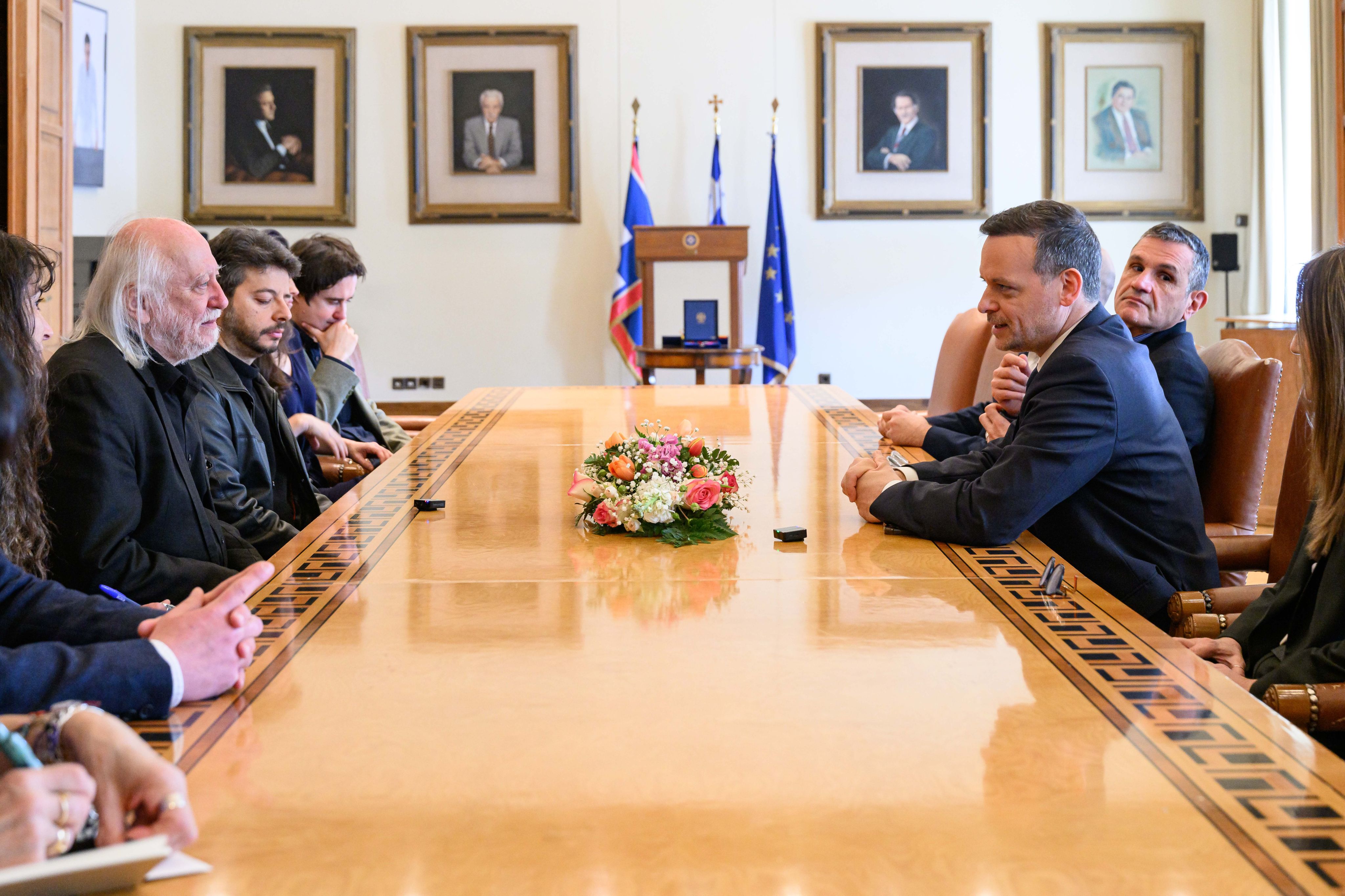 Με το Μετάλλιο του Δήμου Αθηναίων τιμήθηκε ο Ούγγρος Νομπελίστας Λάσλο Κρασναχορκάι