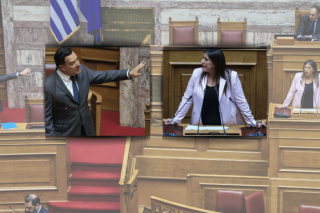 Αμα λάχει οι μονομάχοι εξαπατώνται μονάχοι