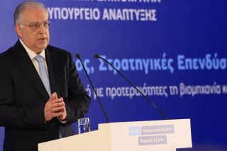 Αναπτυξιακός νόμος: Εμφαση σε τουρισμό, αγροδιατροφή, ΑΙ και κοινωνική επιχειρηματικότητα