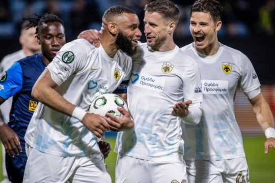Μαγική ΑΕΚ συνέτριψε με 4-0 την Τσέλιε
