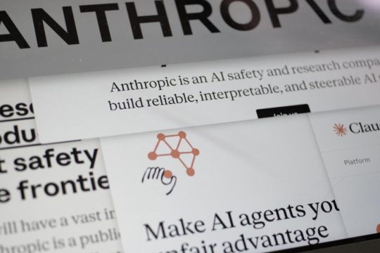 Στον «αέρα» 60 δισ. δολάρια λόγω της διαμάχης Anthropic - Πενταγώνου