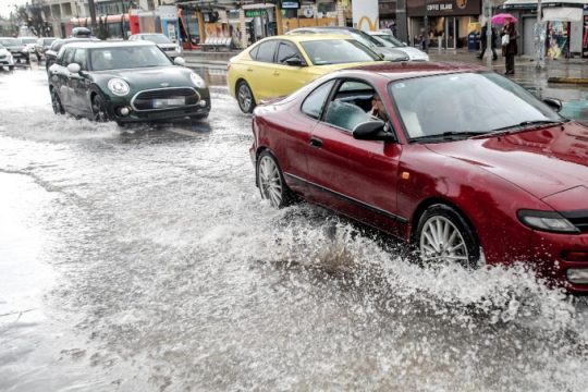 «Κάλλιο Μάρτης στις γωνιές, παρά Μάρτης στις αυλές» - Ο Κολυδάς για τον καιρό των επόμενων ημερών